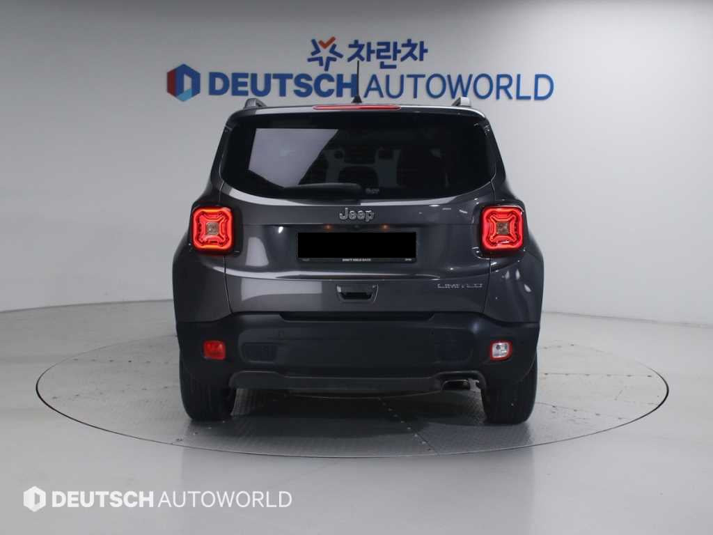 Jeep Renegade — photo 04