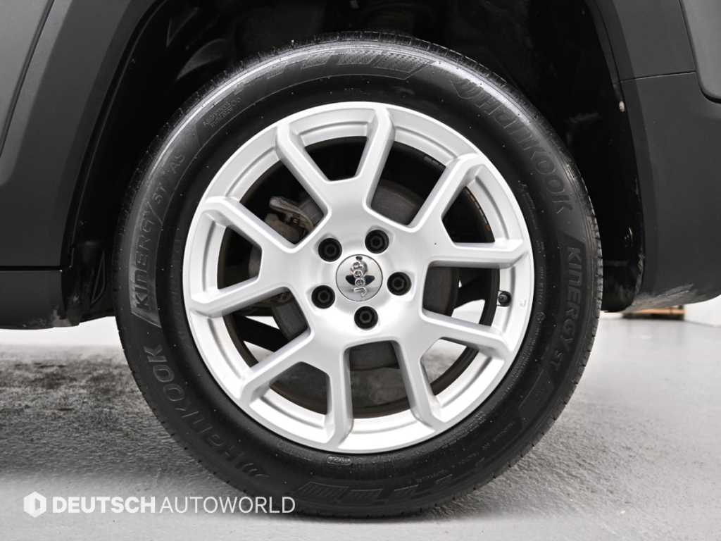 Jeep Renegade — photo 05