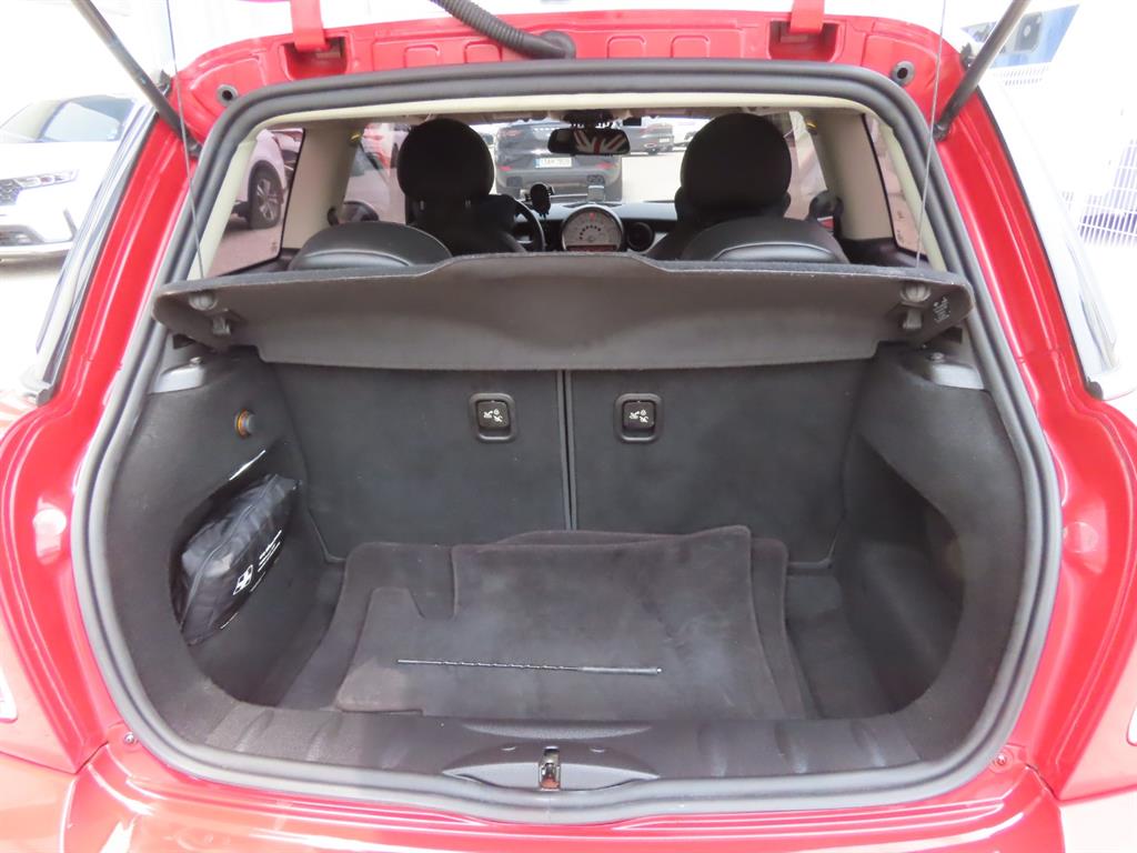 Mini Cooper — photo 16