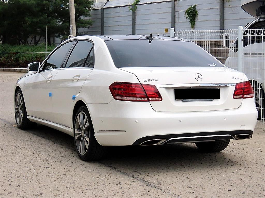 Mercedes-Benz E-Class — photo 03