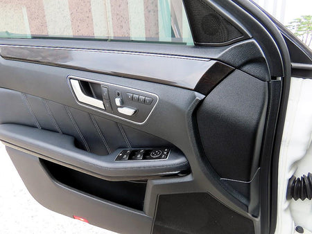 Mercedes-Benz E-Class — photo 11