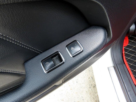 Mercedes-Benz E-Class — photo 15