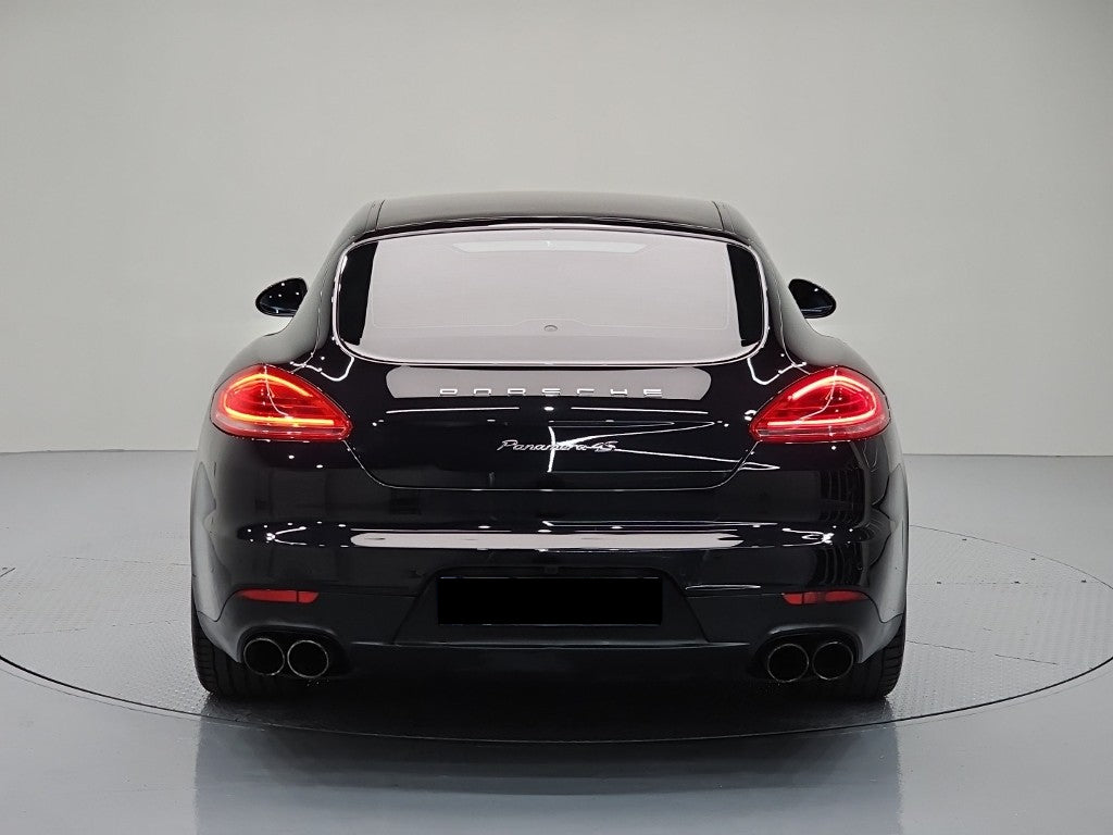 Porsche Panamera — photo 03