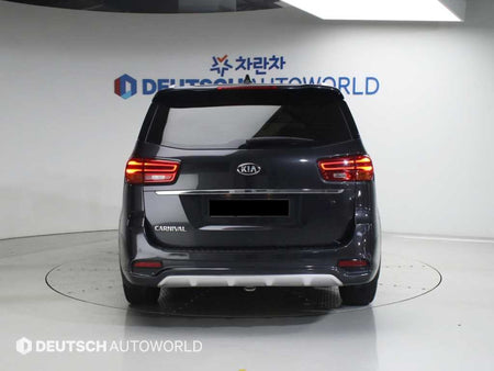 Kia Carnival — photo 04