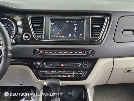 Kia Carnival — photo 14