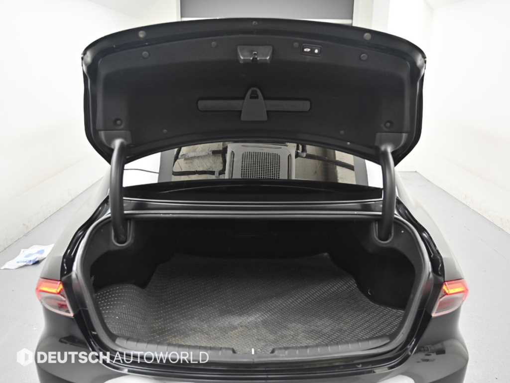 Hyundai Grandeur — photo 19