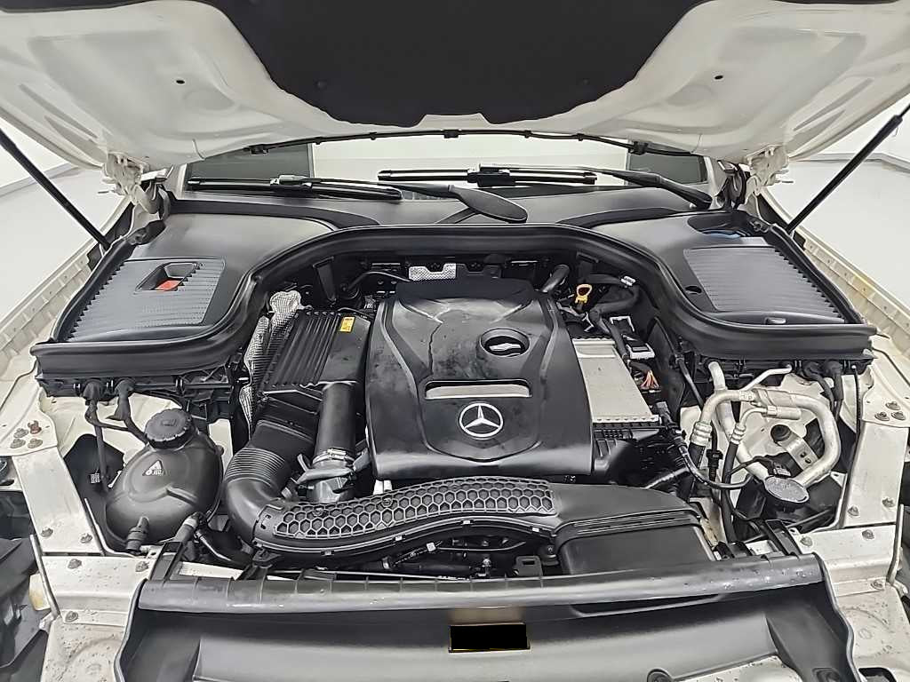 Mercedes-Benz GLC-Class — photo 05