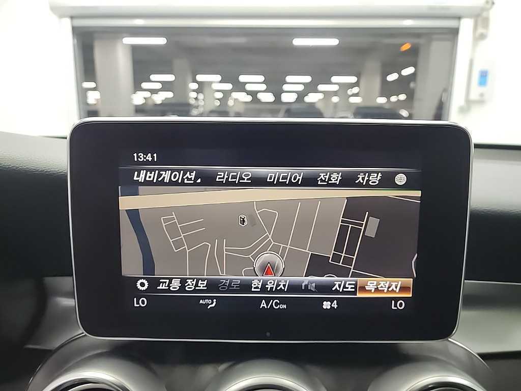 Mercedes-Benz GLC-Class — photo 15