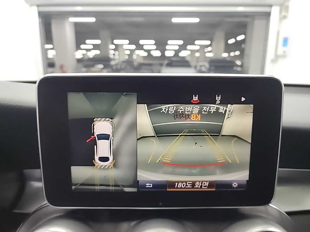 Mercedes-Benz GLC-Class — photo 16