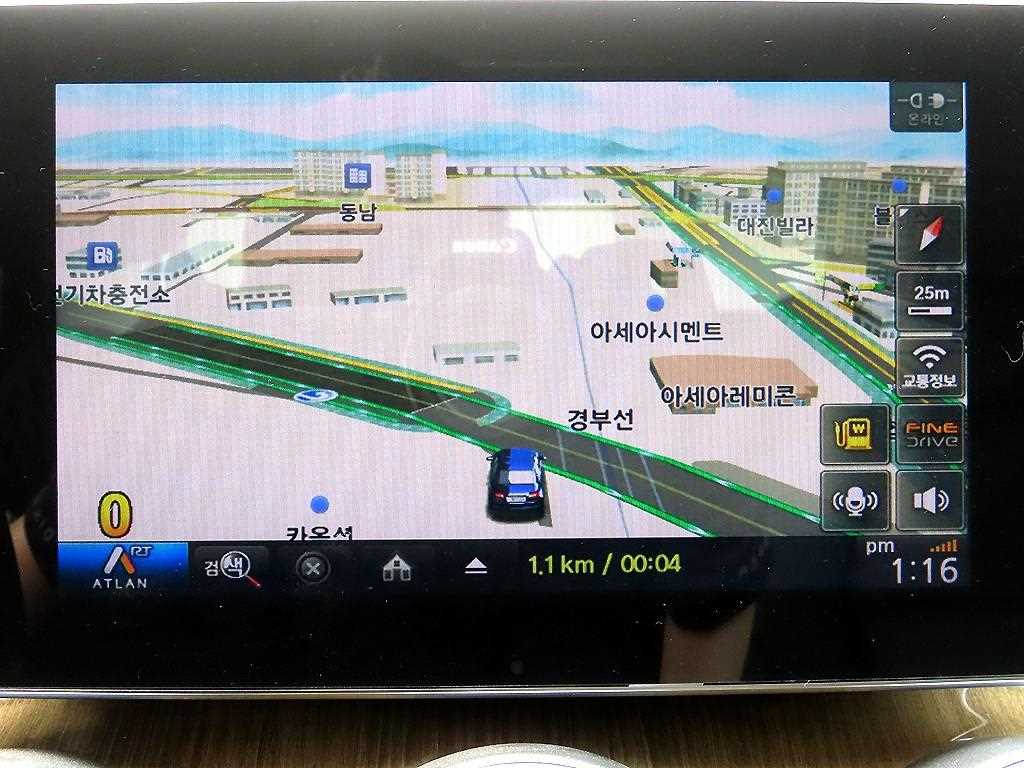Mercedes-Benz C-Class — photo 14