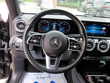 Mercedes-Benz A-Class — photo 08