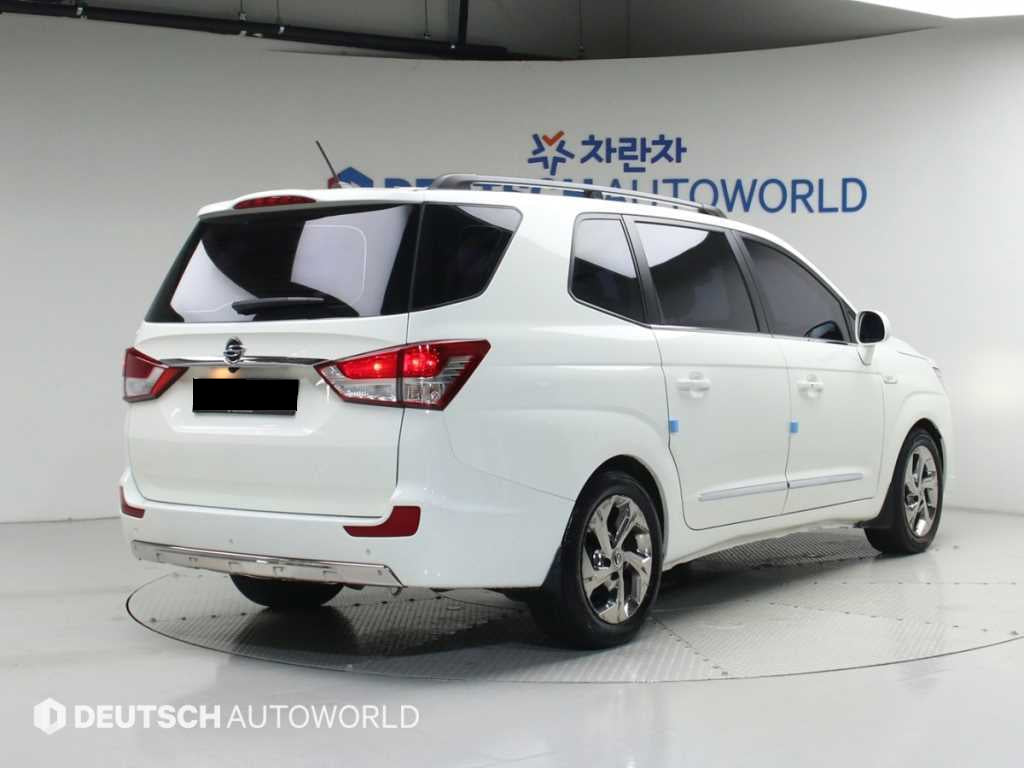 KGM KORANDO — photo 02
