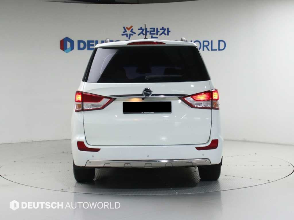 KGM KORANDO — photo 04