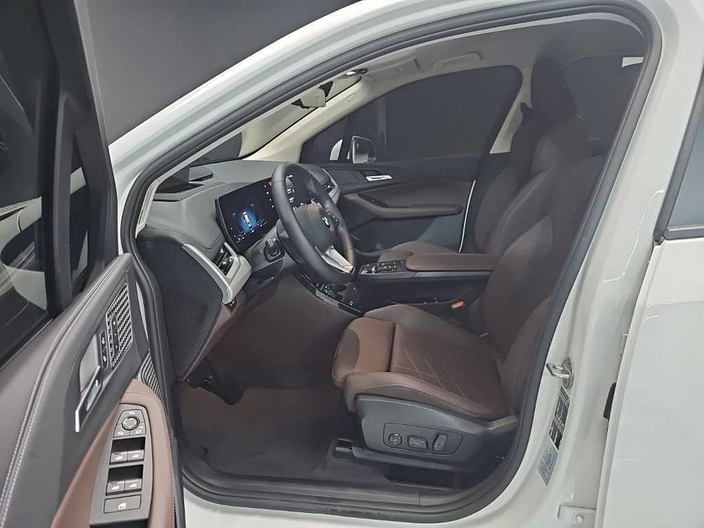 BMW 2-Series — photo 11