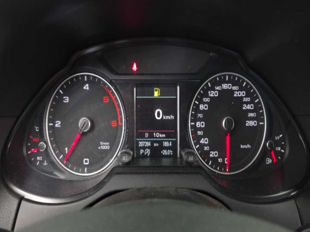 Audi Q5 — photo 08