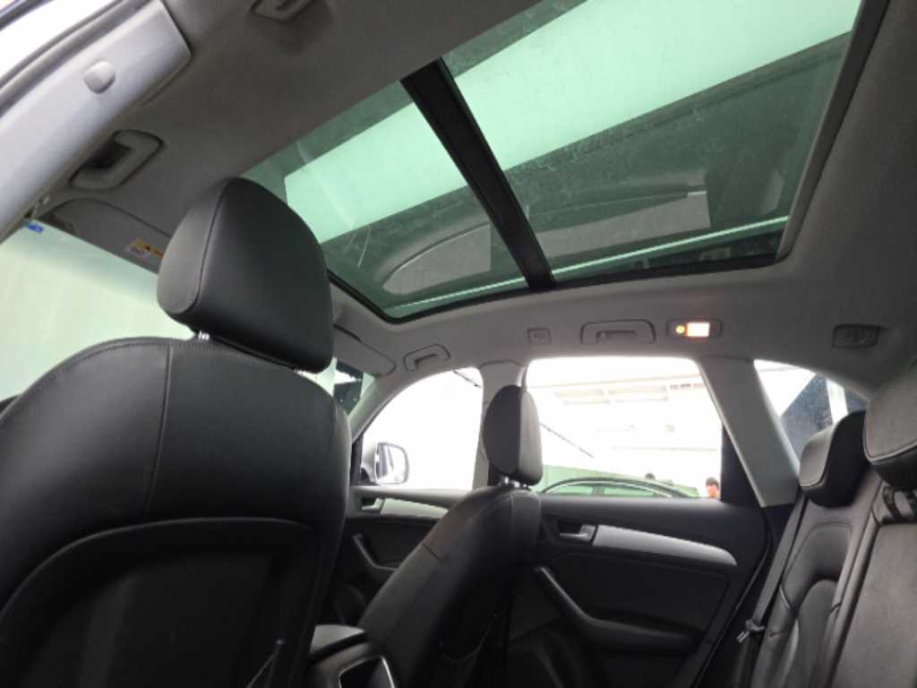 Audi Q5 — photo 19