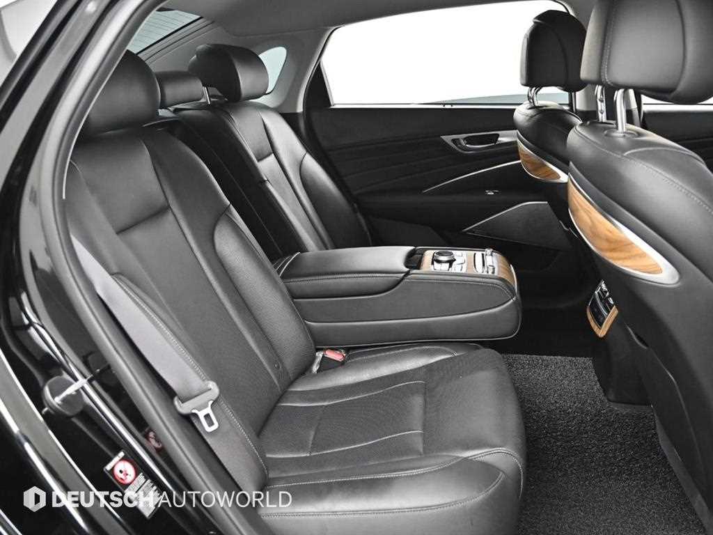 Kia K9 — photo 12