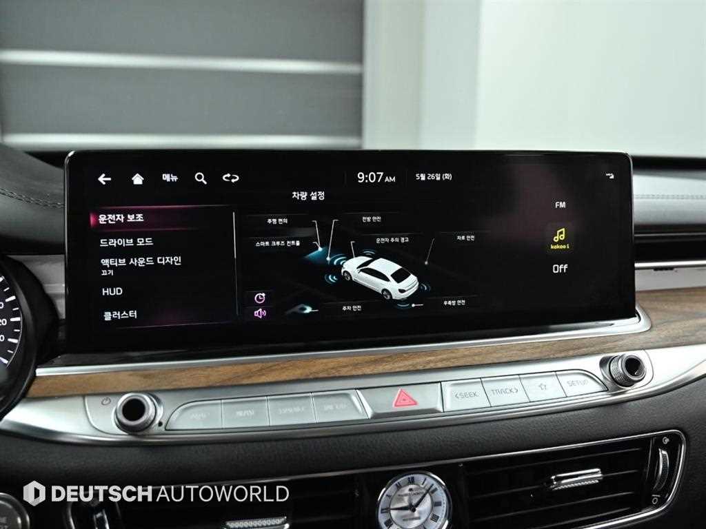 Kia K9 — photo 17