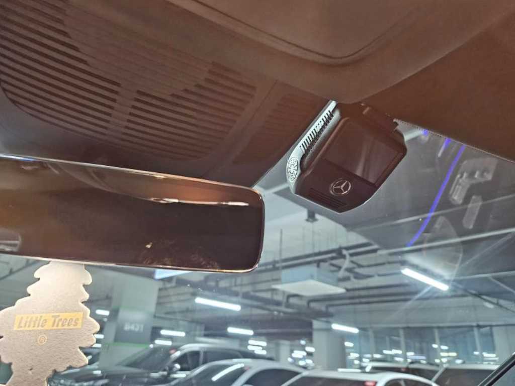 Mercedes-Benz GLE-Class — photo 16