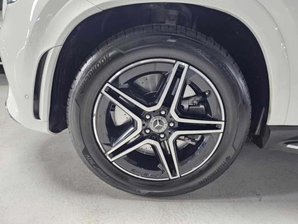 Mercedes-Benz GLE-Class — photo 17