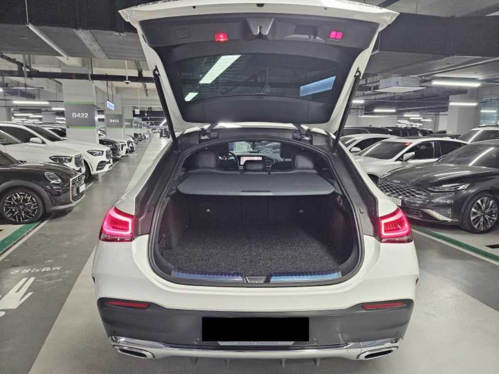 Mercedes-Benz GLE-Class — photo 18