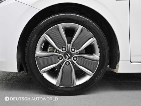 Hyundai Ioniq — photo 05