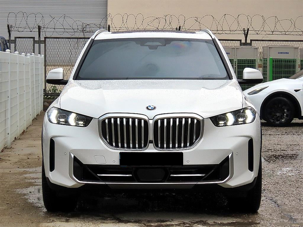 BMW X5 — photo 01