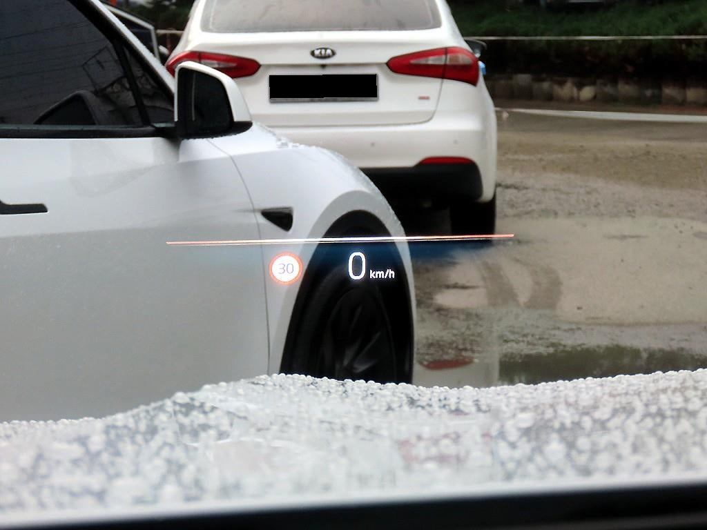 BMW X5 — photo 10