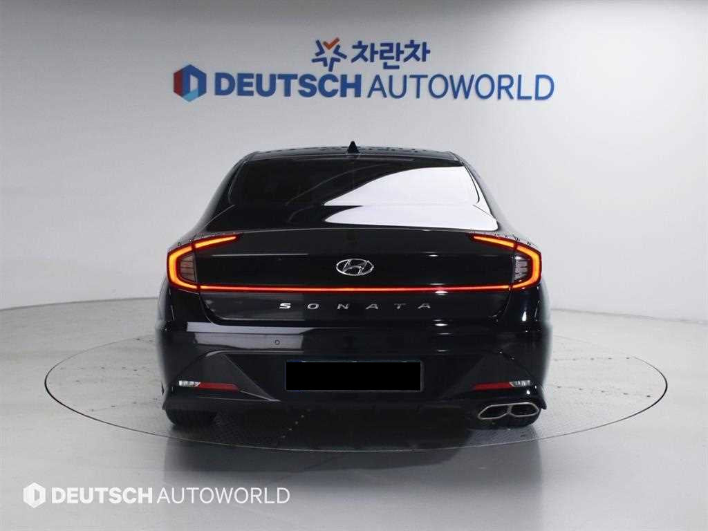 Hyundai Sonata — photo 04
