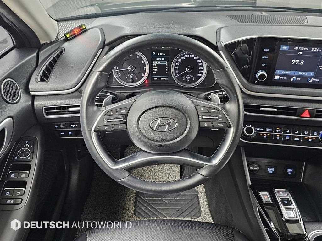 Hyundai Sonata — photo 13