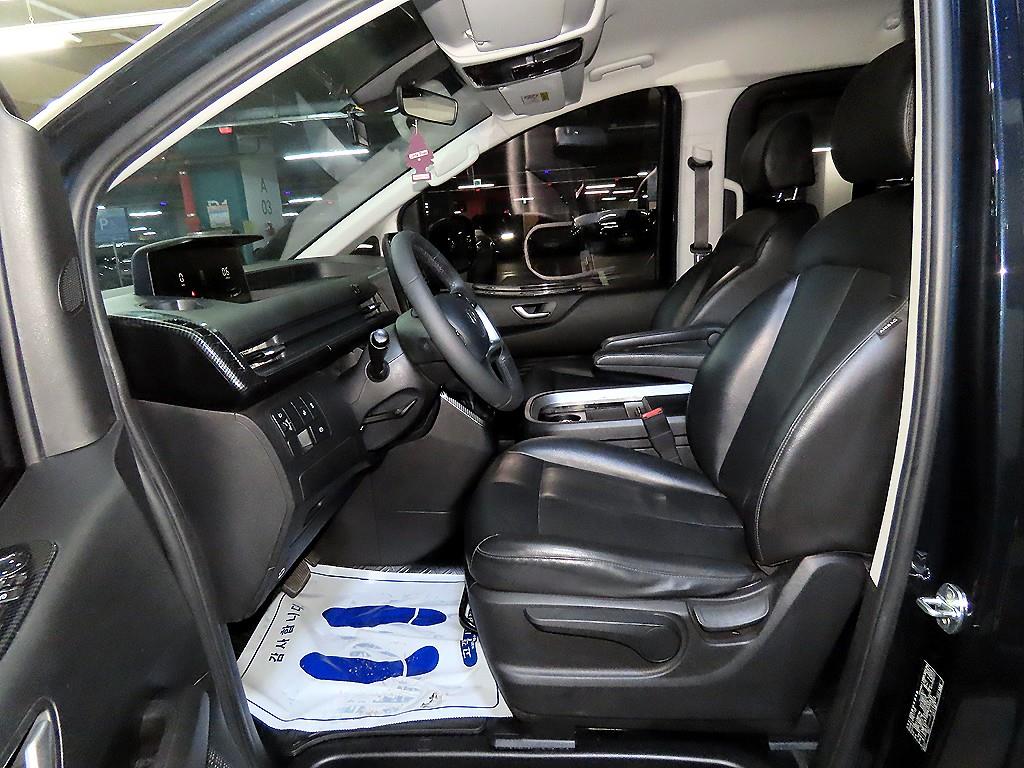 Hyundai Staria — photo 06