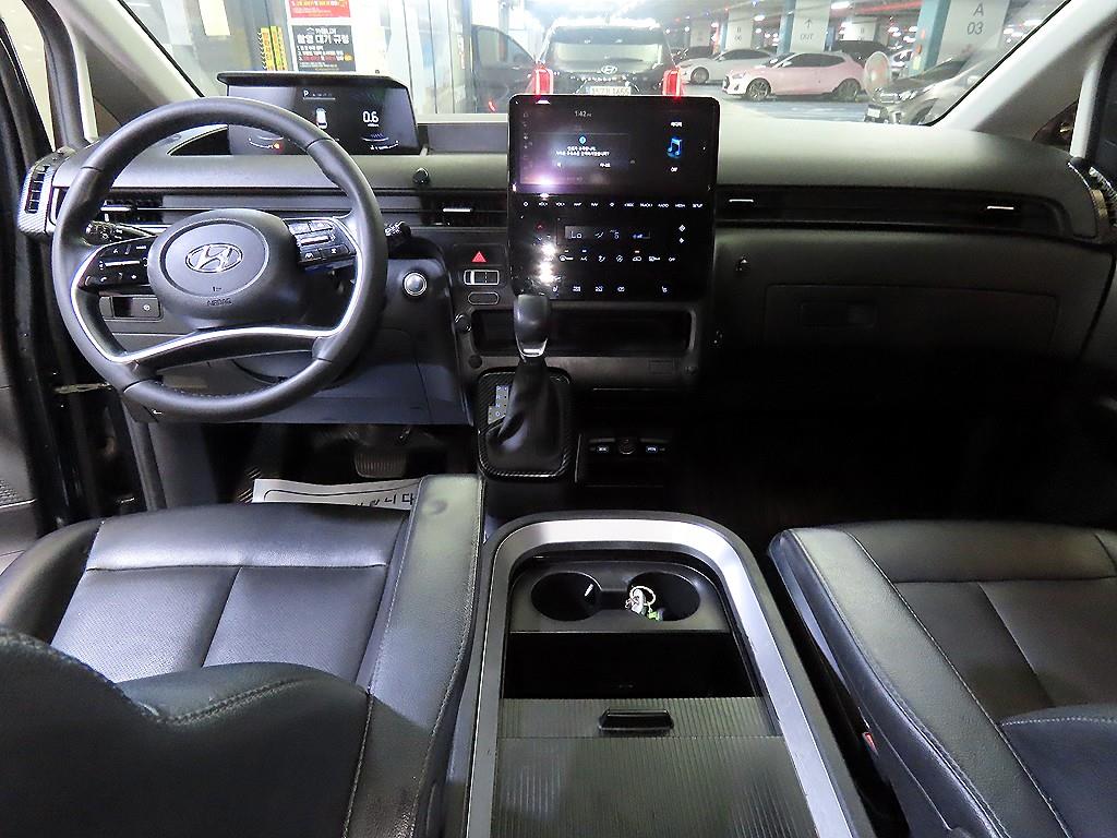 Hyundai Staria — photo 10