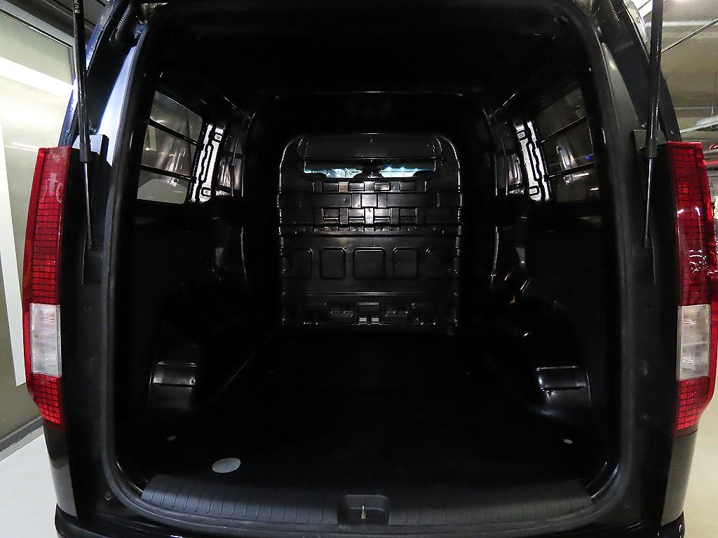 Hyundai Staria — photo 18