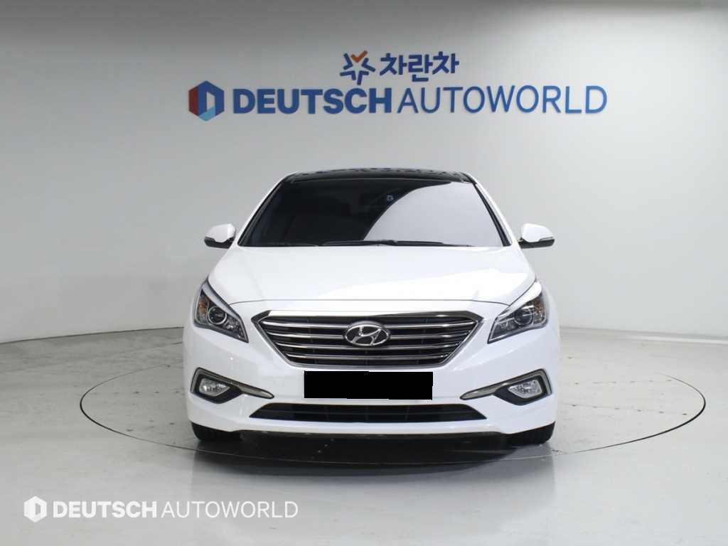 Hyundai Sonata — photo 03