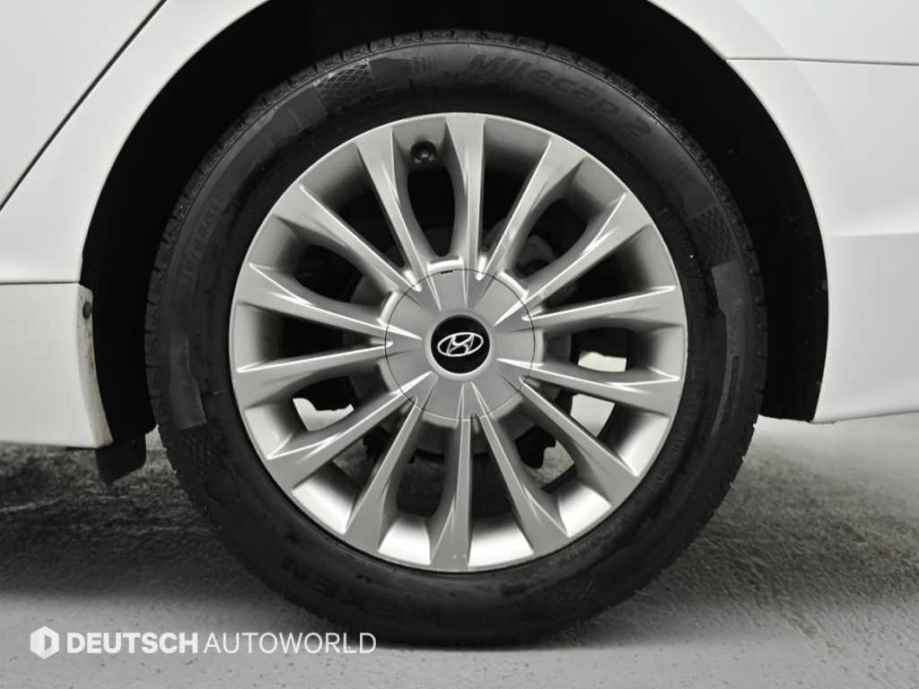 Hyundai Sonata — photo 05
