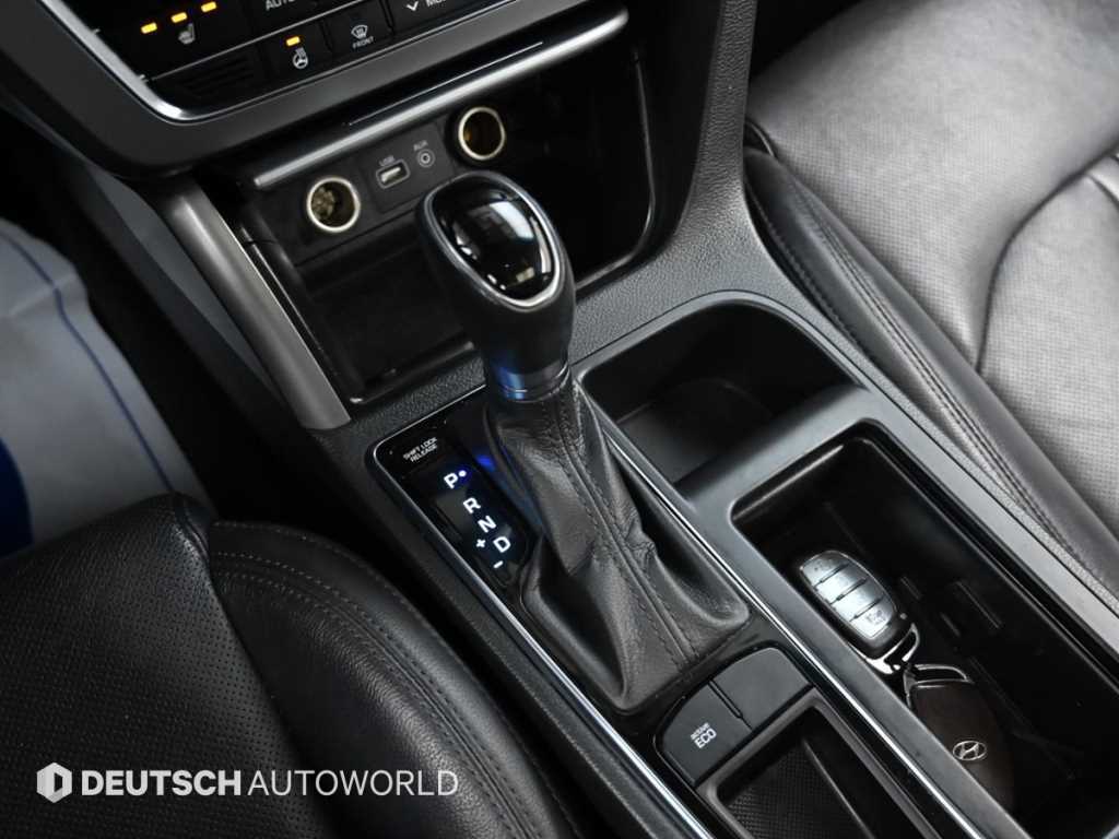 Hyundai Sonata — photo 09