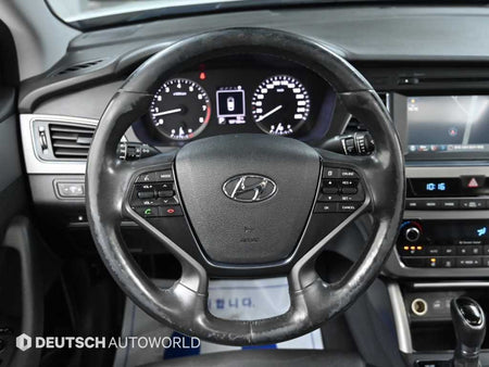 Hyundai Sonata — photo 13