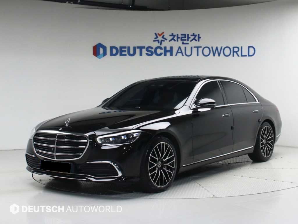 Mercedes-Benz S-Class — photo 01