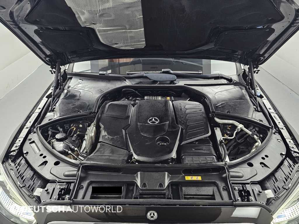 Mercedes-Benz S-Class — photo 06