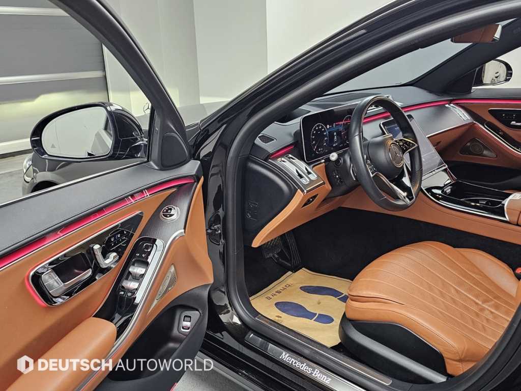 Mercedes-Benz S-Class — photo 11