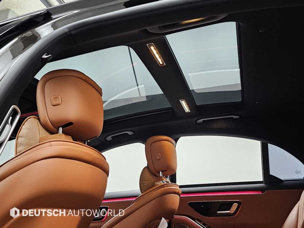 Mercedes-Benz S-Class — photo 18
