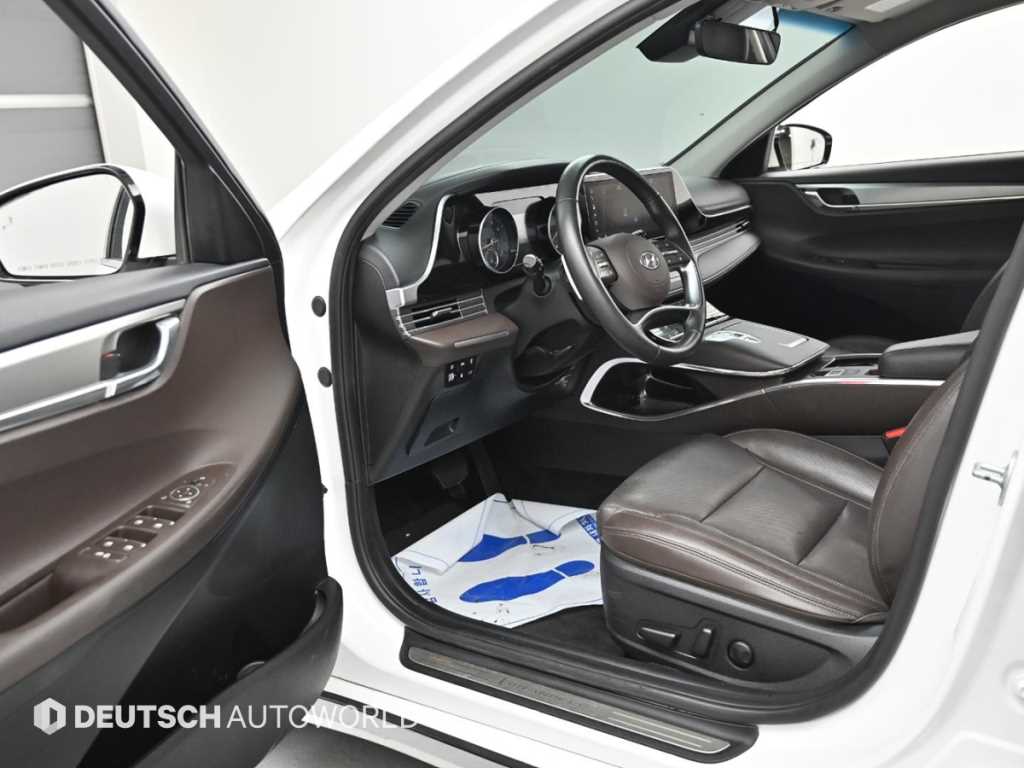 Hyundai Grandeur — photo 13