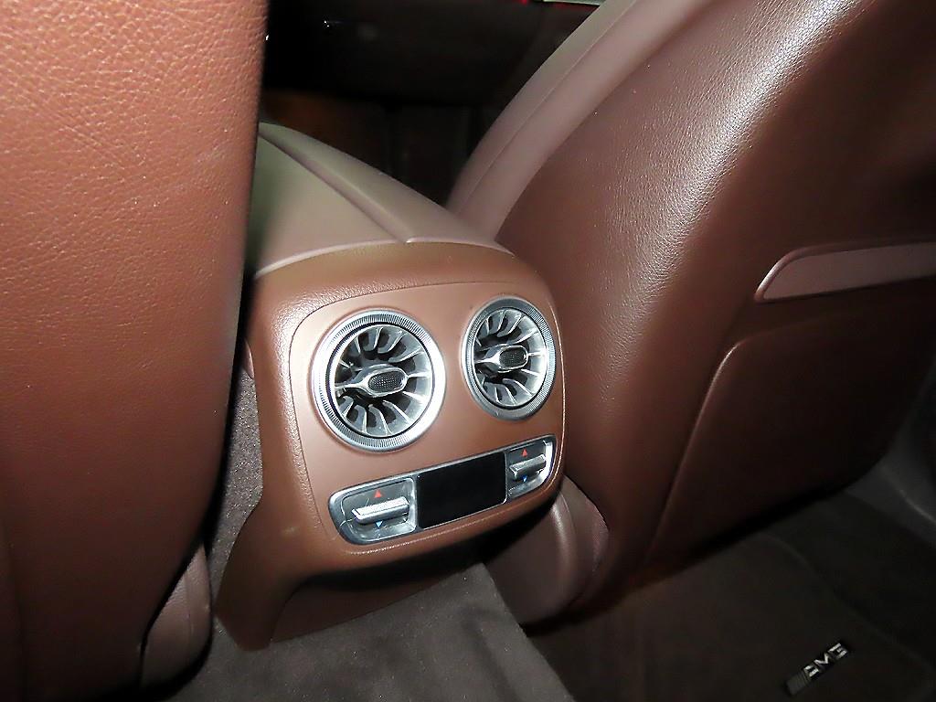 Mercedes-Benz CLS-Class — photo 15