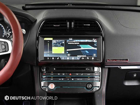 Jaguar F-PACE — photo 14