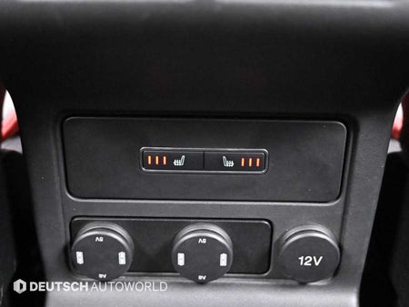 Jaguar F-PACE — photo 16
