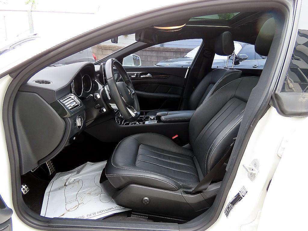 Mercedes-Benz CLS-Class — photo 05