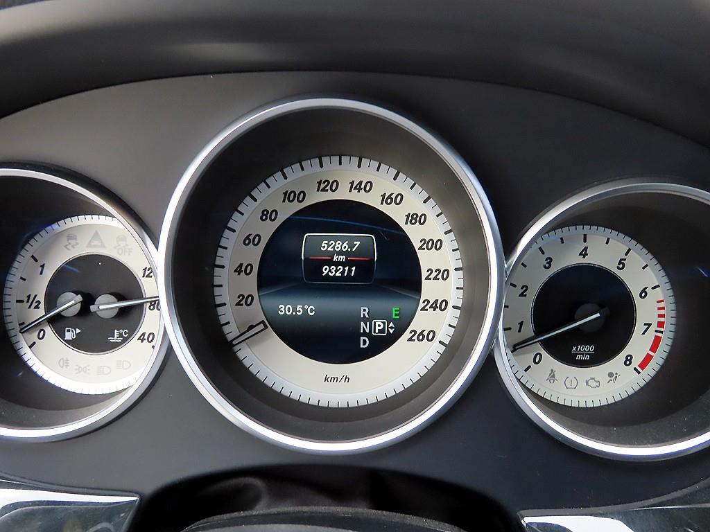 Mercedes-Benz CLS-Class — photo 09
