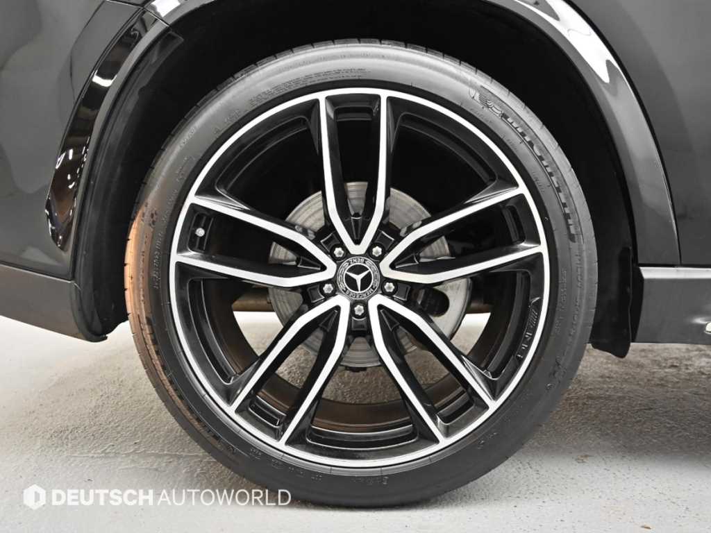 Mercedes-Benz GLS-Class — photo 05