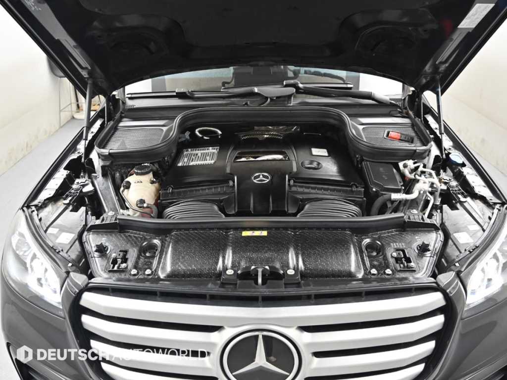 Mercedes-Benz GLS-Class — photo 06