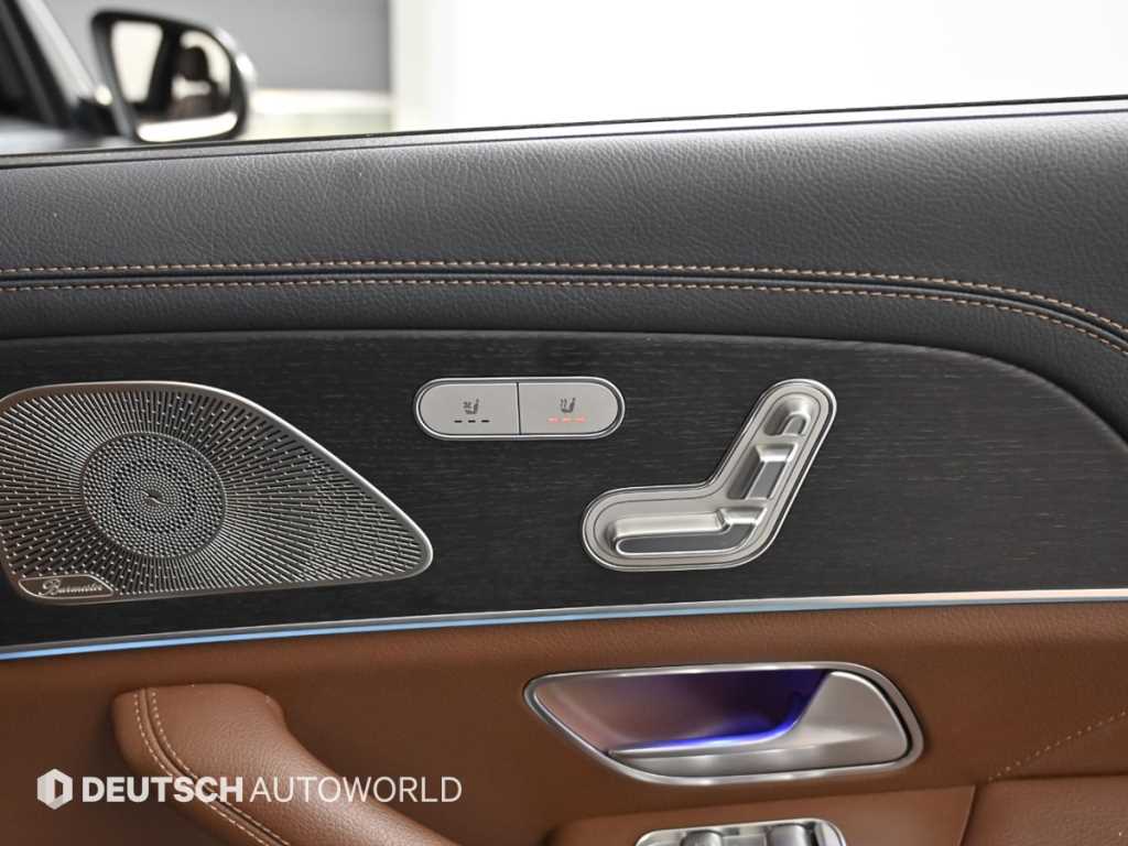 Mercedes-Benz GLS-Class — photo 16